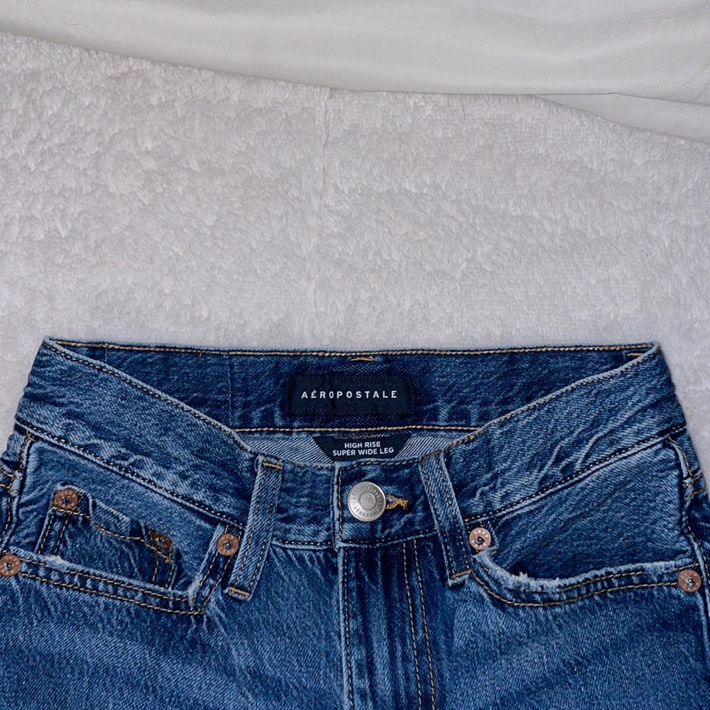 High Riss Wide Leg Jeans with Rips - Picture 4 of 4